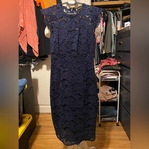 Pre-Owned Women’s Size Small Sleeveless MIUSOL Navy Lace Midi Fitted Dress